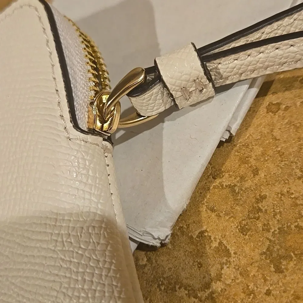Coach Corner Zip Wristlet in White Signature Canvas NWT Authentic Mini Bag